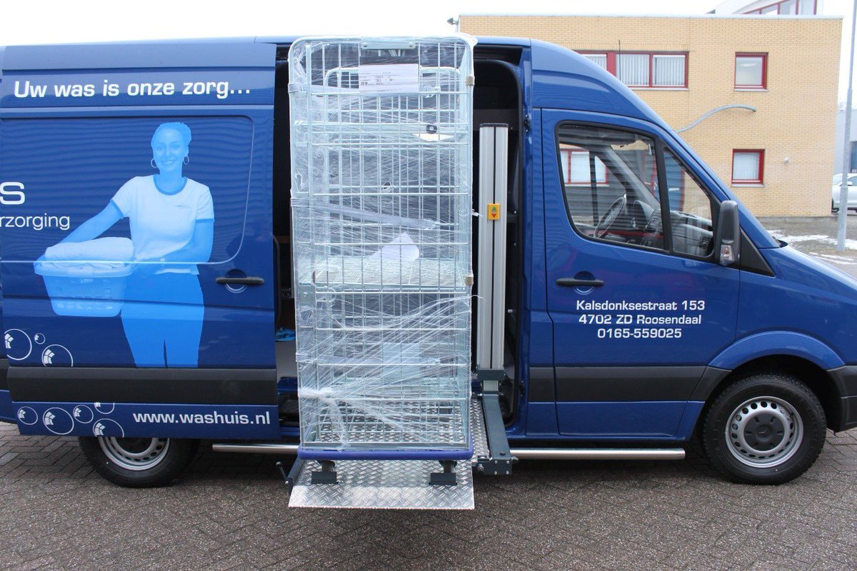 Deze lift is leverbaar in meerdere breedtes en heeft een maximale belading van 200 kilogram, terwijl het eigen gewicht slecht 80 kilogram. 2/2