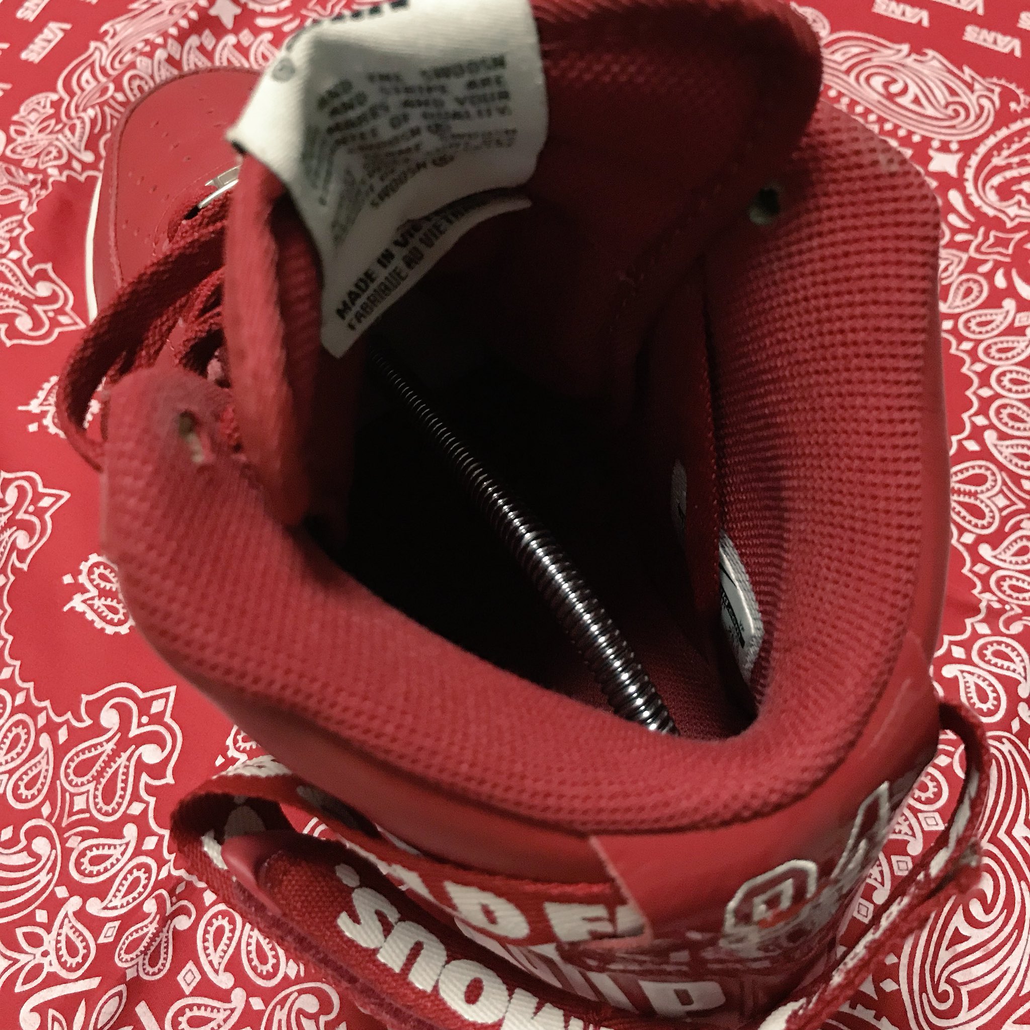 クボティ こちらが庶民派スニーカーヘッズ愛用のダイソーのシューキーパー 1足分で 150 2 Taxで 324 特にjordan1やaf1等履きジワが付きやいスニーカーには最適です 僕も10足分は持ってます ありがとうダイソーさん