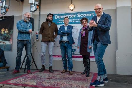 Wat kijken wij terug op een mooie #aftrap! De mooiste foto's📸 vind je op onze Facebookpagina. Was je erbij op #Valentijnsdag? Check snel of je er tussen staat! #scorendoejesamen #devscoort18