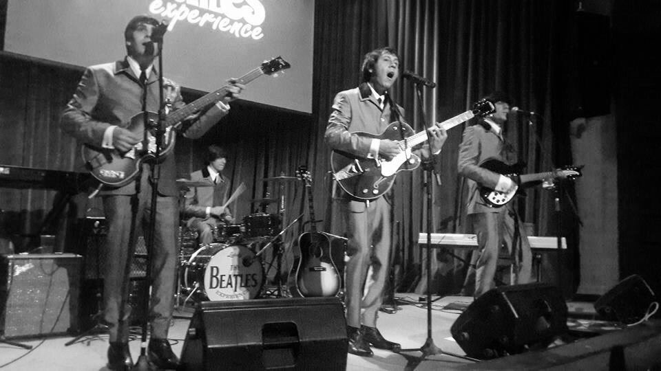 thebeatlesxp's tweet photo. Gracias a todos por haber llenado nuevamente el @ForoCyA .! Los esperamos el próximo 17 de Marzo.! https://t.co/vTieyciQNY