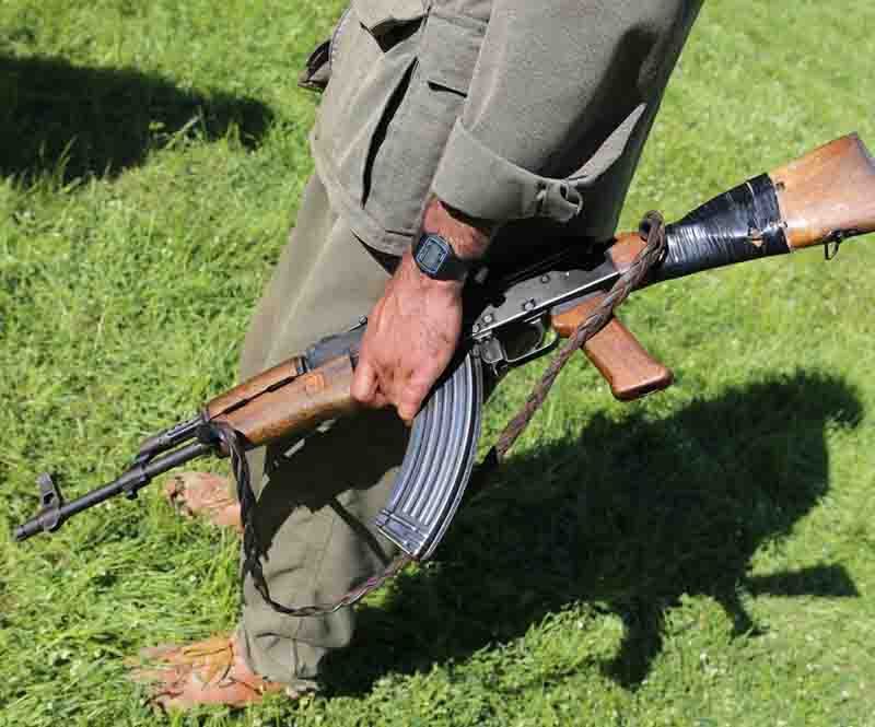 Suikast eğitimli PKK'lı Çorum'da yakalandı: Siirt'te yaralı kaçmıştı
 buff.ly/2Fds90D