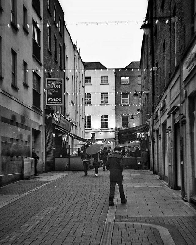 All is quiet, on this Dublin Street.

#travelanddestinations #travellingthroughtheworld #bbctravel #guardiantravelsnaps #citygram #irishpassion #neverstopexploring #dublin #visitdublin #show_us_bw #ireland #irisharchitecture #instalike #blackandwhite #du… ift.tt/2Hvx5yL