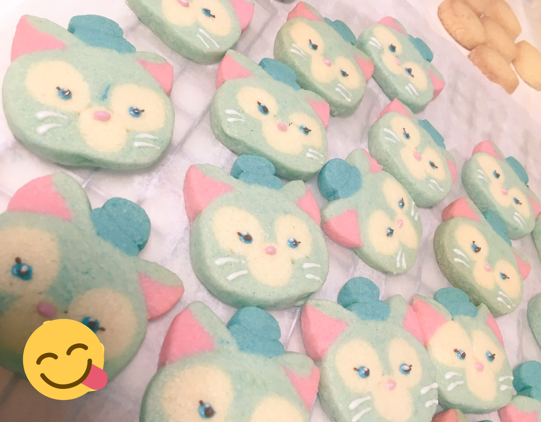あーやん 思いつきで以前作ったジェラ君のクッキー これで ツムツムシリーズ作ろうかな ジェラトーニ 金太郎式 アイスボックスクッキー アイスボックスクッキー ディズニースイーツ お菓子作りが好きな人と繋がりたい T Co Pyjazp4x3g