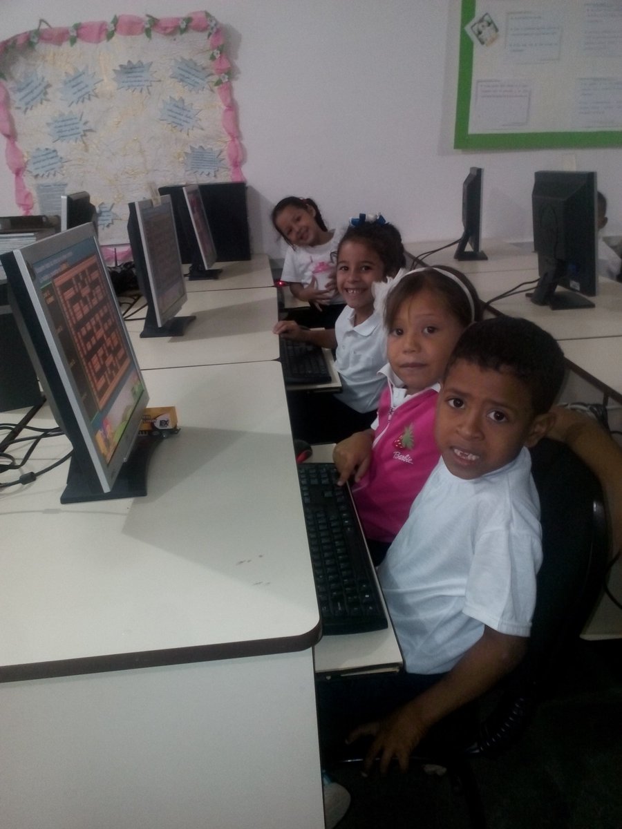 BocaneyCbit's tweet photo. Jugando aprendo es una herramienta que representa, un conjunto de juegos educativos donde aprende los niños a interactuar con el computador con el buen uso del teclado y el mouse aprenden, juegan y se divierten @vane_prieto  @FundabitCojedes @Fundabit @JauaMiranda https://t.co/SYJ6f9P5VJ