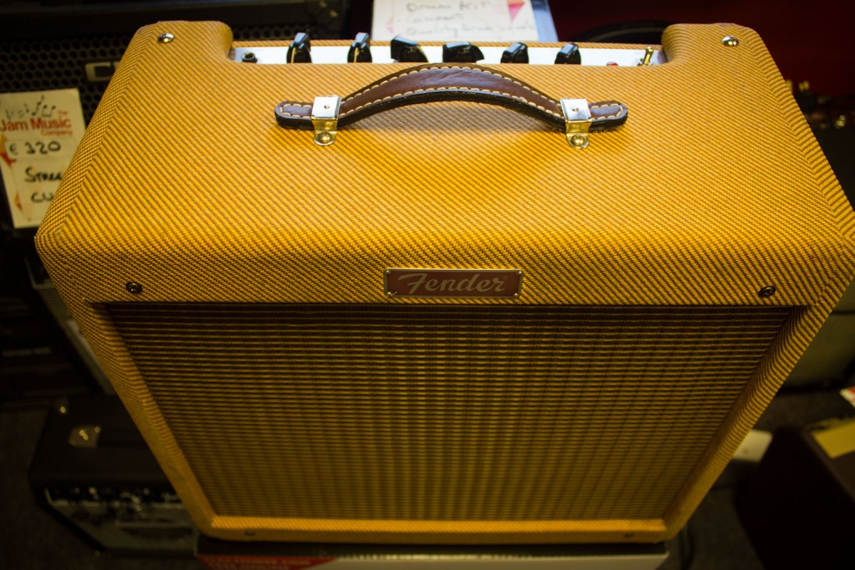 A beautiful Fender Valve amp. You have to hear this amp to believe it. Stunning! 

#amp #Fender #guitarstore #musicstore #naas #kildare #supportlocal #shoplocal #localmusic