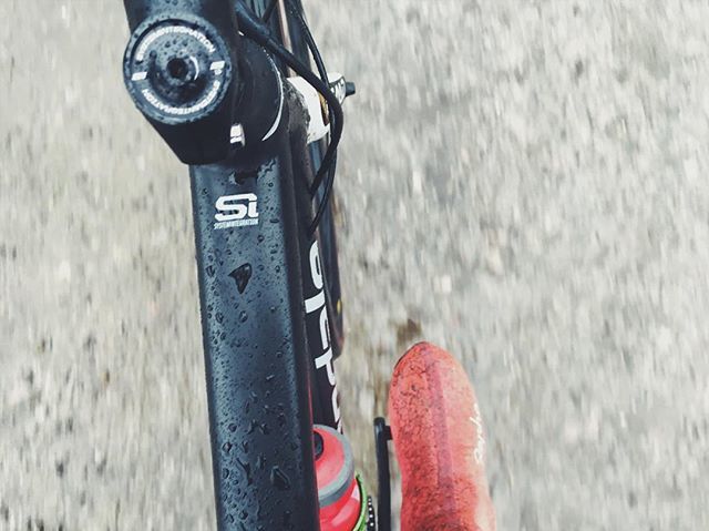 cyclephotos's tweet image. Can’t wait for some riding in the sunshine tomorrow 
#grit
#pilgrimsway
#outsideisfree ift.tt/2sFAlEo