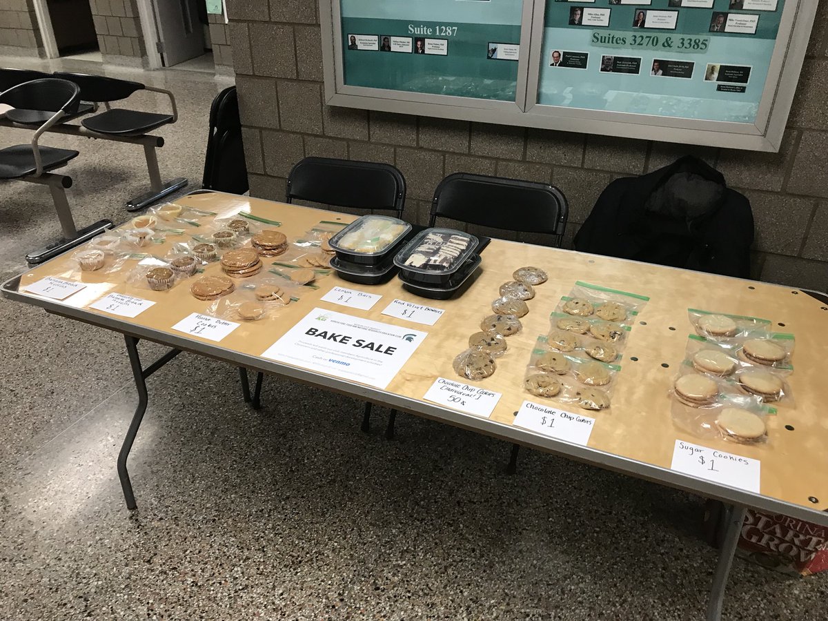 MSUAgEdClub's tweet image. Stop by Anthony Hall today until 4pm to grab yourself a sweet treat from our bake sale #fundraiser! #MSUAgEdClub 🍪