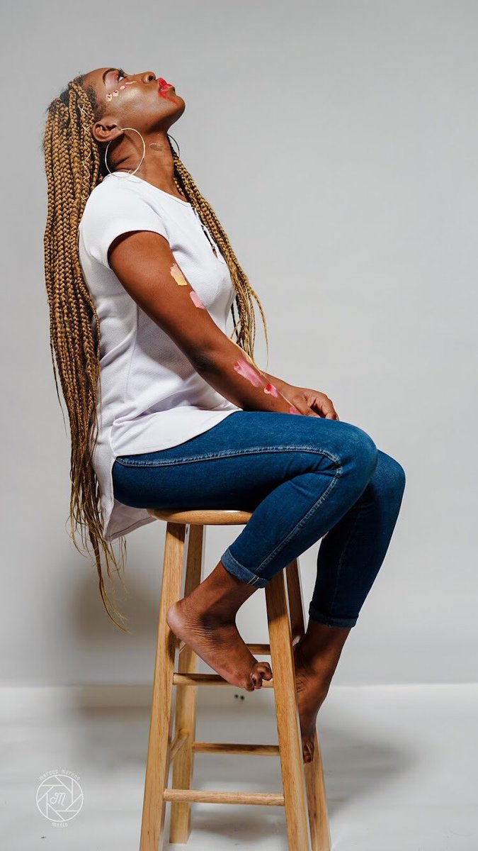 MarymountPIM's tweet photo. Where does model Esther find her inspiration? What her #modelmusemonday video live on our Facebook to find out ✨🖌 #PIM2018 #perspective #portfolioinmotion https://t.co/foCaPSt7P5
