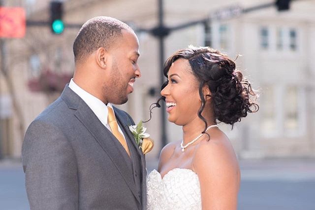 Happy anniversary to one of my favorite couples ever! 😍 You both have such beautiful hearts, I know you have a lifetime of happiness ahead of you! 🎉 📷: @phocusedbydarryl ift.tt/2BVUUPM