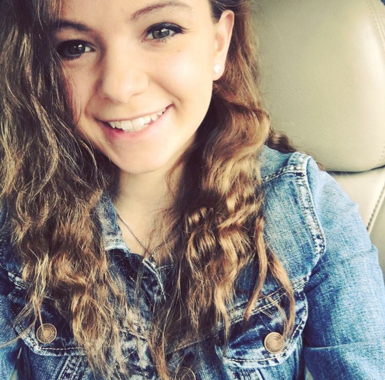 urfavcumtarget's tweet photo. sorry I’ve been gone, loves, hope you’ve been saving up for me 😘😘 #cumtribute #cumonmyface #cocktribute #cumslut https://t.co/6U7xxuPxOm
