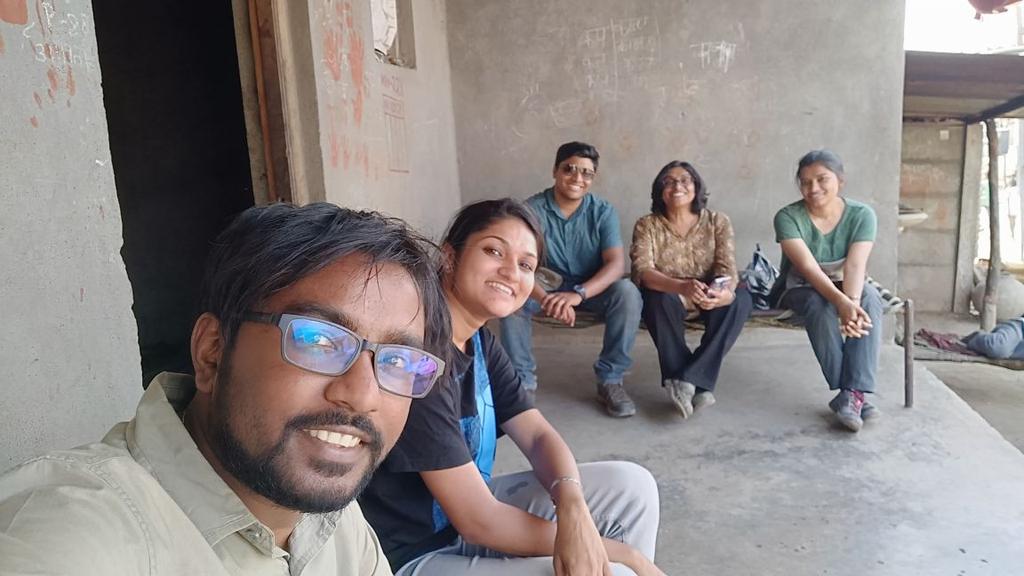 chaturullu's tweet photo. #HappyFieldFaces as we kickstart our second #FieldSession #fieldwork #funwork #ProwlForOwl #ForestOwlet https://t.co/BJ4X2foMCA
