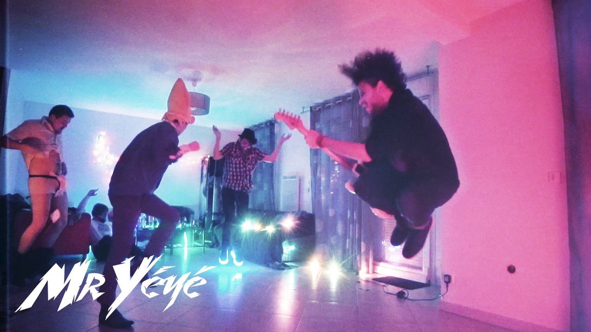TomGadonna's tweet photo. 2018 : l’année de la collab’ avec @YeyeLiquini à @AxoneMusic : 

-Vous avez déliré sur « Les Démons de Minuit ».

-Vous avez chialé sur « Autre Part ».

-Vous avez headbangé sur « Mojo ».

Vous n’êtes tellement pas prêt pour la 4ème cover. https://t.co/gRN4vPl16R