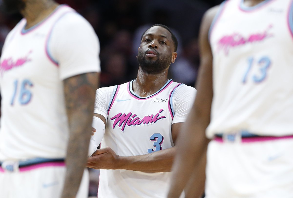 BullsViews's tweet photo. #ChicagoBulls #Bulls #TeamBulls Dwyane Wade: 'Can't put that in words' after Parkland .. https://t.co/OJ4xmZUy97 https://t.co/20FO4ZfMEG