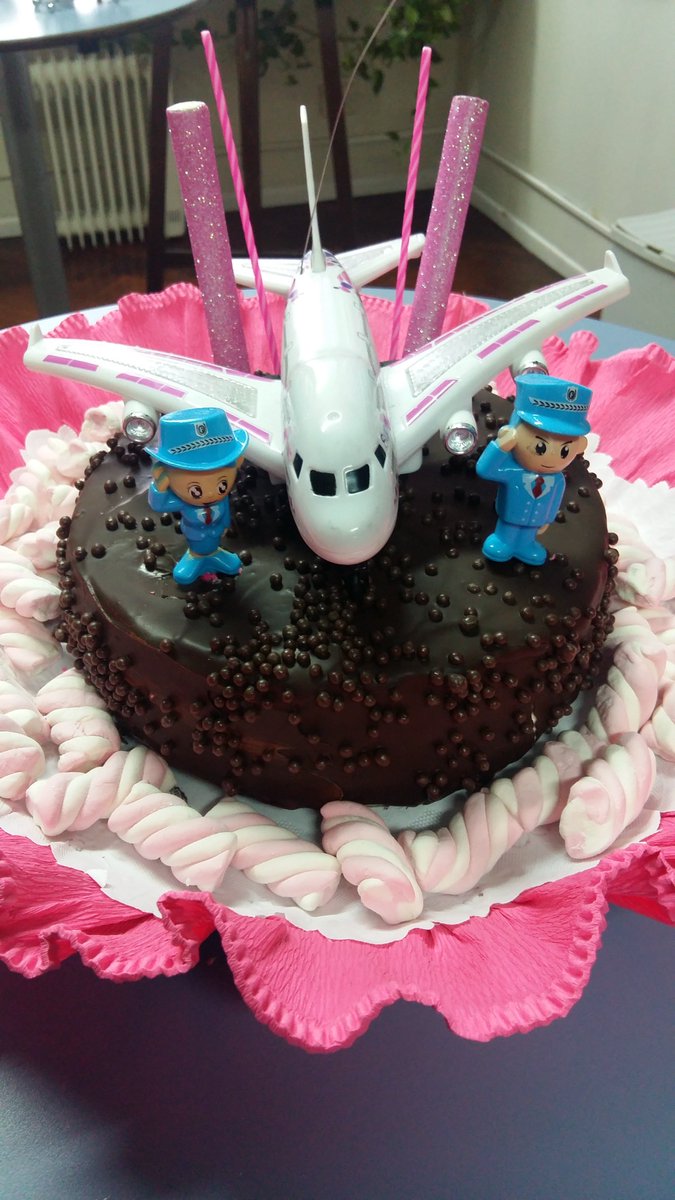 carozani's tweet photo. 🛫Cumpleaños Feliz con Tripulación de Lujo❤!!! #AlfaMañana#TCP 
@epaeronavegante https://t.co/VCirTDjUan