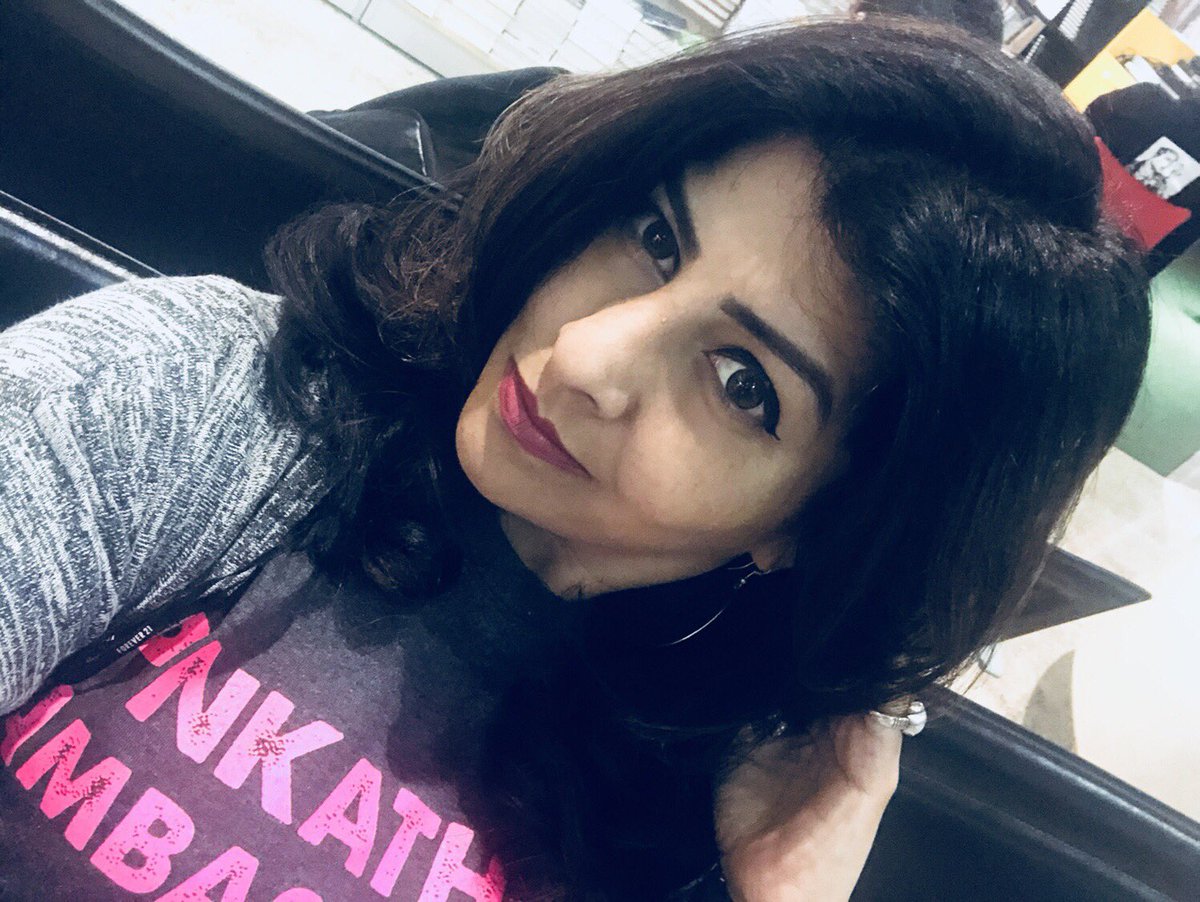 Vijaywada here I come...happy to be invited by Sirisha RS to deliver a talk on women’s health & fitness at the Vijaywada university...

#lovewhatIdo
#MyPassionMyLife
#PinkathonAmbassador
#PinkathonForever
#VijaywadaGoingPink
#ColorsPinkathonHyderabad