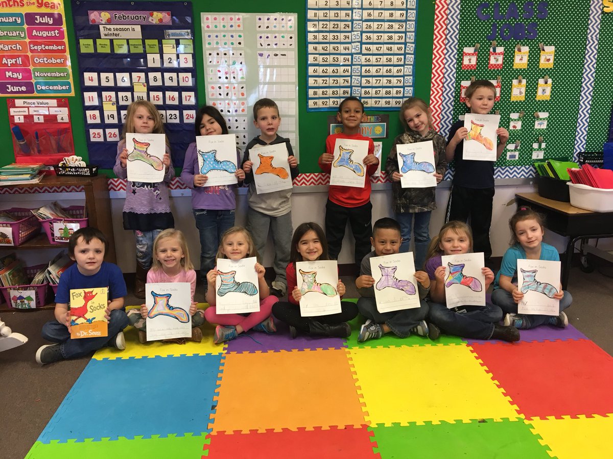 vsdoran's tweet image. Read Across America week Day 1: Ss designed their own socks for Fox in Socks #pesd32 #drsuess