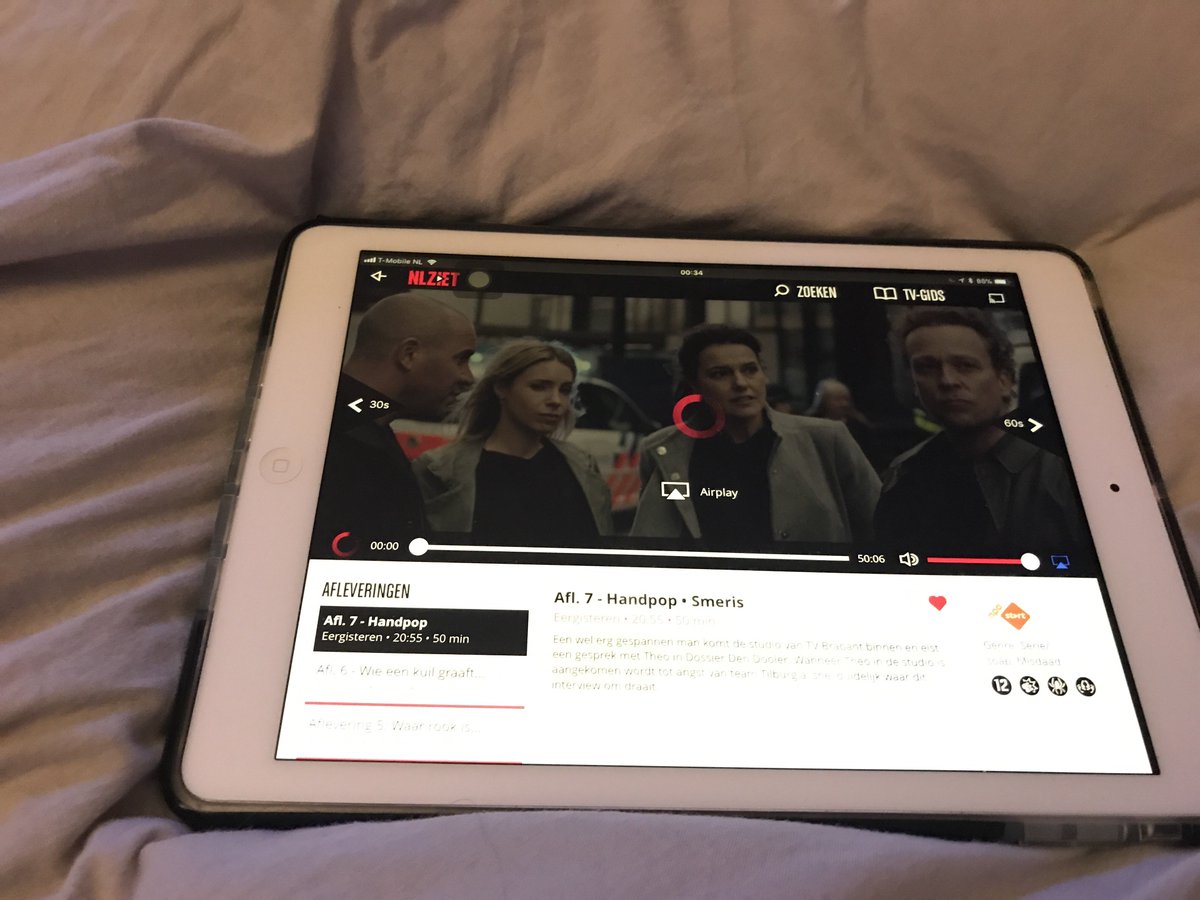 fabian3fm's tweet photo. @NLziet Vinden jullie het nou normaal dat ik soms 15 min aan  het klooien ben om kijk via AirPlay werkend te krijgen? MAAK EENS EEN FATSOENLIJKE Apple TV app. Dat lukt @VideolandOnline  en @netflix toch ook!!! https://t.co/NUtslmPCcz
