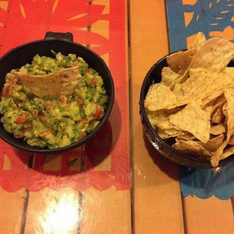 tacoschilangodc's tweet image. Guacamole Por Favor! #TacoselChilangoDc 🥑 🥑 🥑 #guac #tacoalpastor #guacamole #goodness #avocado #aguacate #taco #food #foodie #vegan #foodlover #l4l #foodaddict #vegetarian #dcfoodie #taqueria #chickentaco #instafood #dc #MeatlessMonday #MondayMotivation @visitwashingtondc