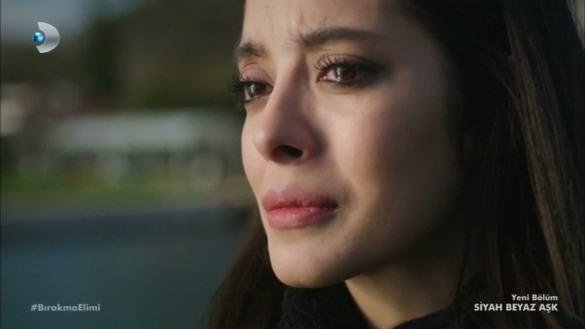 sselinboo's tweet photo. Büyük bir hayal kırıklığına uğradı... #selinşekerci 
#BırakmaElimi https://t.co/2zsp7JfIyj