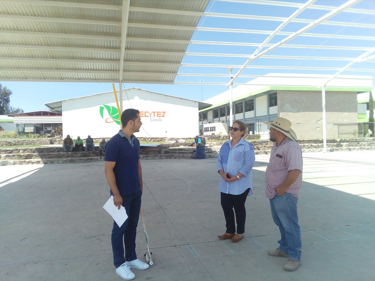 CecytejCocula's tweet photo. En supervisión de la obra del Domo para nuestro plantel. Agradecemos la visita de la Diputada Juana Ceballos G y su gran apoyo en este proyecto de gran beneficio a nuestra comunidad educativa. https://t.co/PXFkcBIuhu