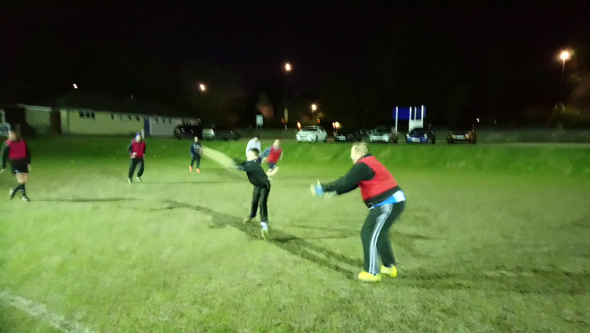 BathSpartans1's tweet photo. Good session out in the snow tonight. https://t.co/6ntLVAg2Jw