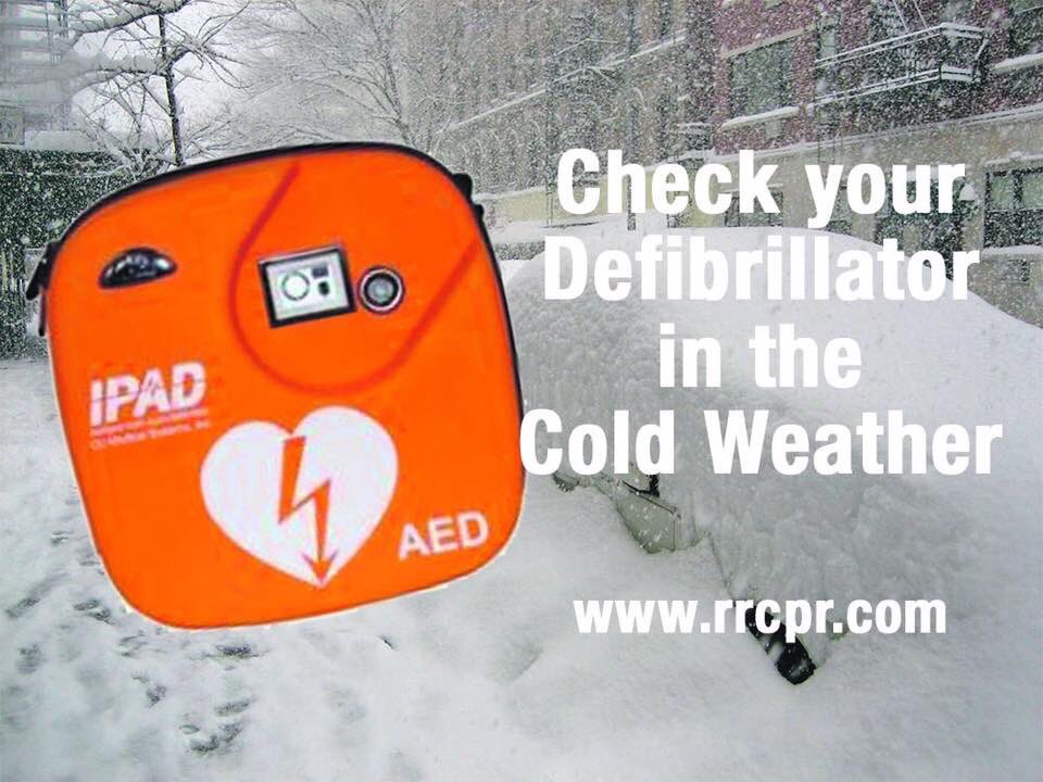 CarrigalineCFR's tweet image. #CFR #AED #TheBeastFromTheEast .With the cold snap upon us,You may want to leave your equipment bag &amp;amp; Defib inside your front door where it's warm, for easy pick up on your way out to an emergency call.Stay safe on your call-outs ...