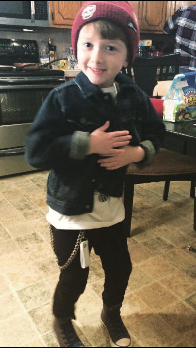 mccuinsworld's tweet photo. #clarkAlexander #mccuin #myLittleRockstar #nextGen https://t.co/GF33vXgTMn