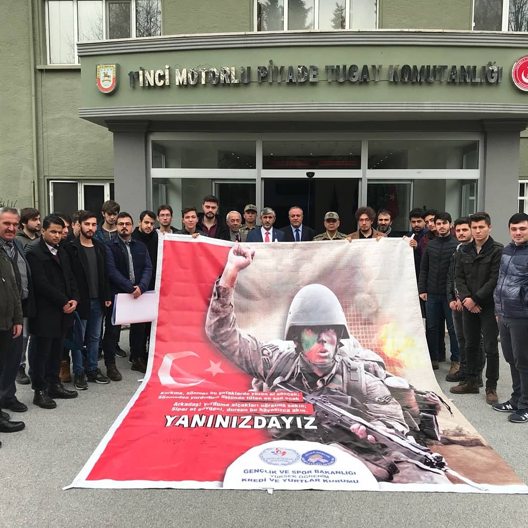 pasaodabas's tweet photo. Hepimiz hazır askeriz. Askerimizin yanındayız. https://t.co/WcIgzBc1KK