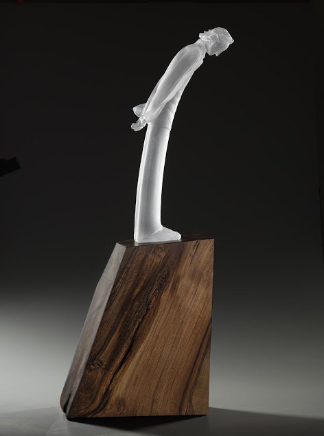 ImagineMuseum's tweet photo. Artists Leah Wingfield and Stephen Clements say working together allows them to mix materials and styles and opens up their sculptures to broader expression. (Featured pieces: "Precipice 3" and "Precipice 5," both completed in 2016) #IMGlass https://t.co/mdP8QofX0L
