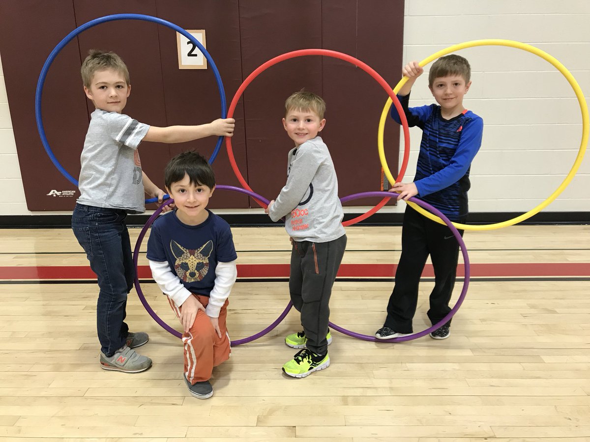 NXiongPE's tweet photo. A group of 1st graders got creative at the hula hoop station today! I think they’re ready for the all school celebration on Thursday! #olympics #physed #teach4me @WausauStettin https://t.co/IcheLerujZ