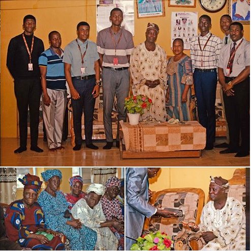 The team's field trip with Liberation Army to Owu-Isin community, Kwara State.
We showed it could replace kerosene lamps and charge phones.
see you in San Francisco next week.<a href="/InaFoundationNG/">Ina Foundation</a> <a href="/LandmarkUnivers/">Landmark University</a> <a href="/hultprize/">Hult Prize</a> #hp18 #powerforgood