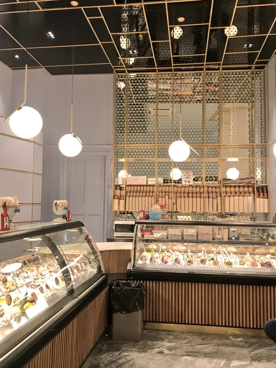 inspiracion_al2's tweet photo. RT o FAV? Hanno 150 #gusti de #gelato alla #Roma, #tutti #sapori di #piacere ! Una #bela #gelateria con #design #sofisticato: #gelatodellapalma . #recomendatorio d #oggi ! #nevearoma #Bianca #Roma #cepostaperte #meteo #gelo #freddo #isola https://t.co/spMNTmEc4P