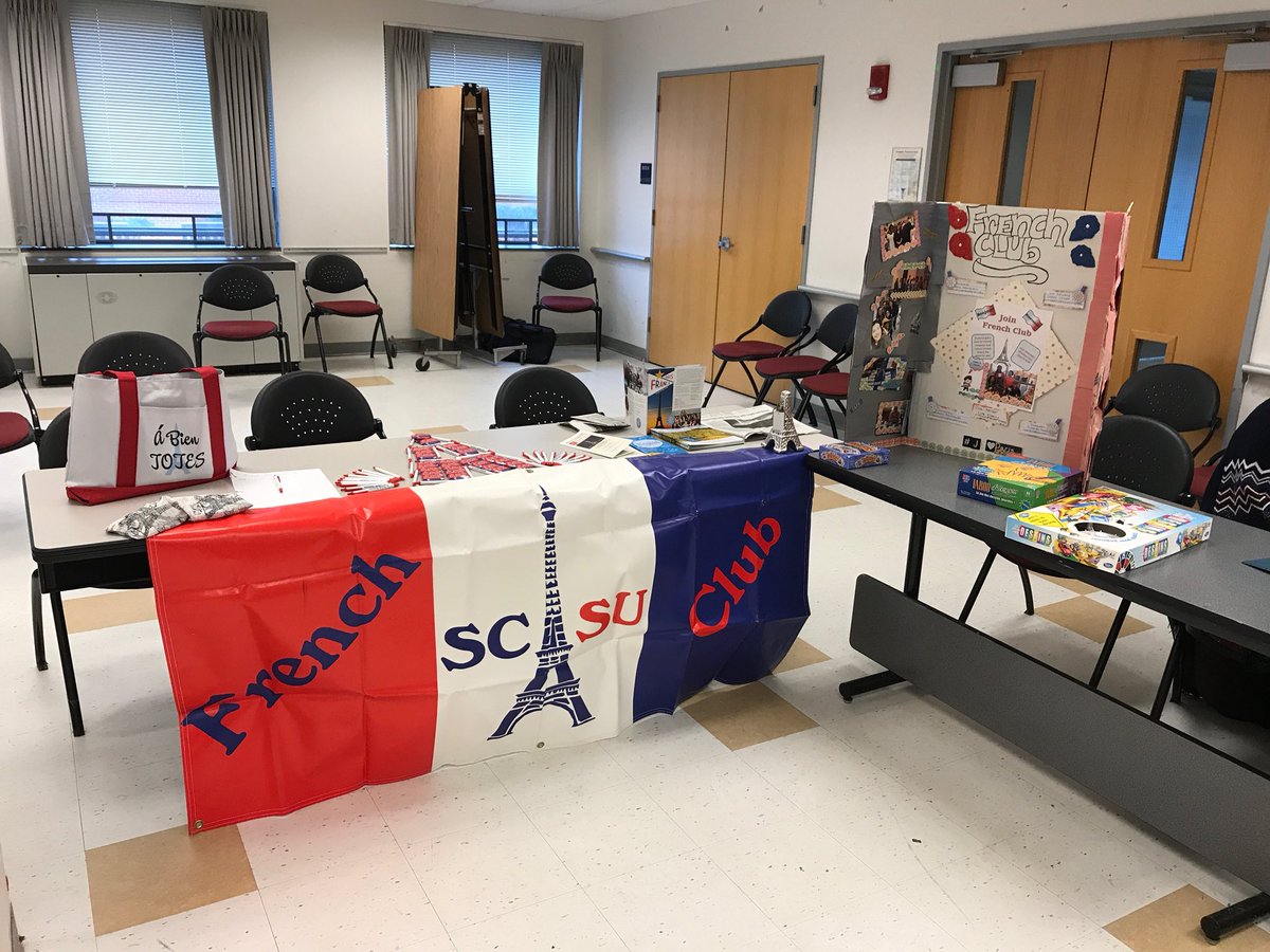 SCSULanguageLab's tweet image. Check out some cool photos from the language club fair that is currently happening in Englemen B121. The events ends at 4:30 today, check it out if you have chance!