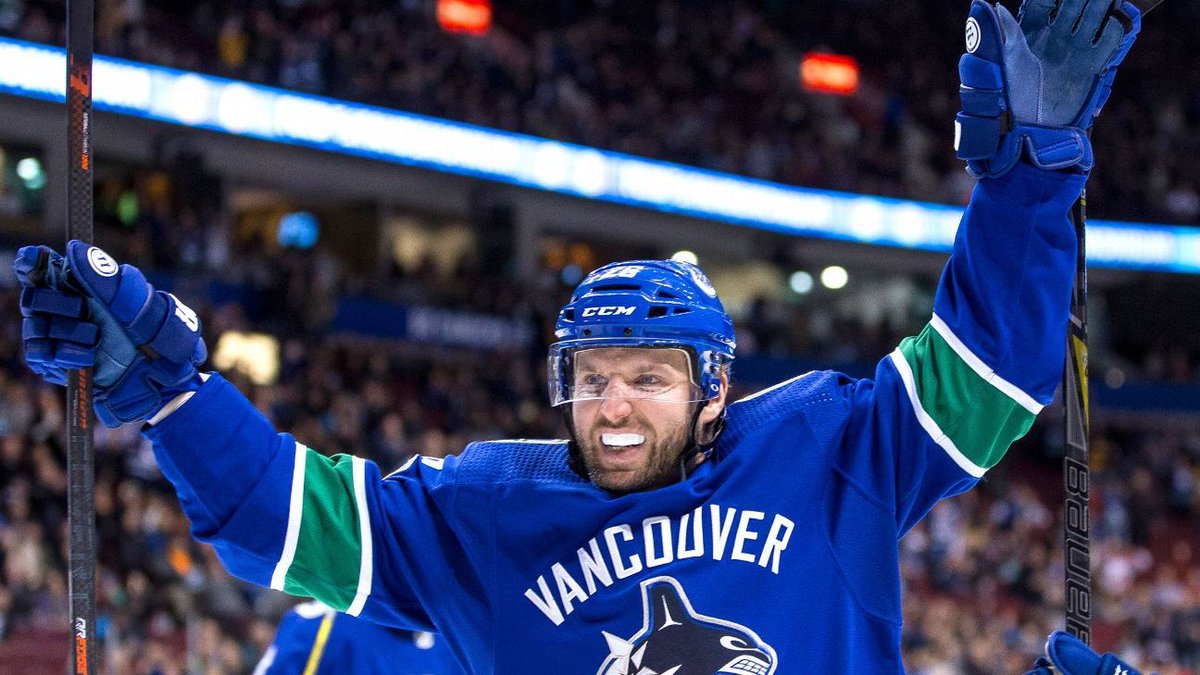 NHLCanucksFans's tweet photo. Report: Blue Jackets get Vanek from Canucks https://t.co/um8aBcWmUB #Canucks https://t.co/YWFKnm6paK