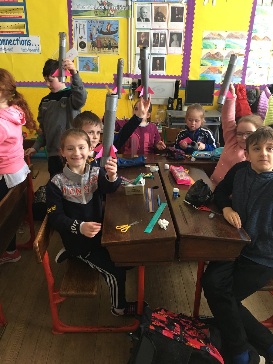 brureens's tweet photo. Busy engineers in Rang3 today #EngWeek2018 @DPSM_Activities @PDSTNumeracy @PDSTSciences @EngineerIreland https://t.co/DRlhfxT7nk