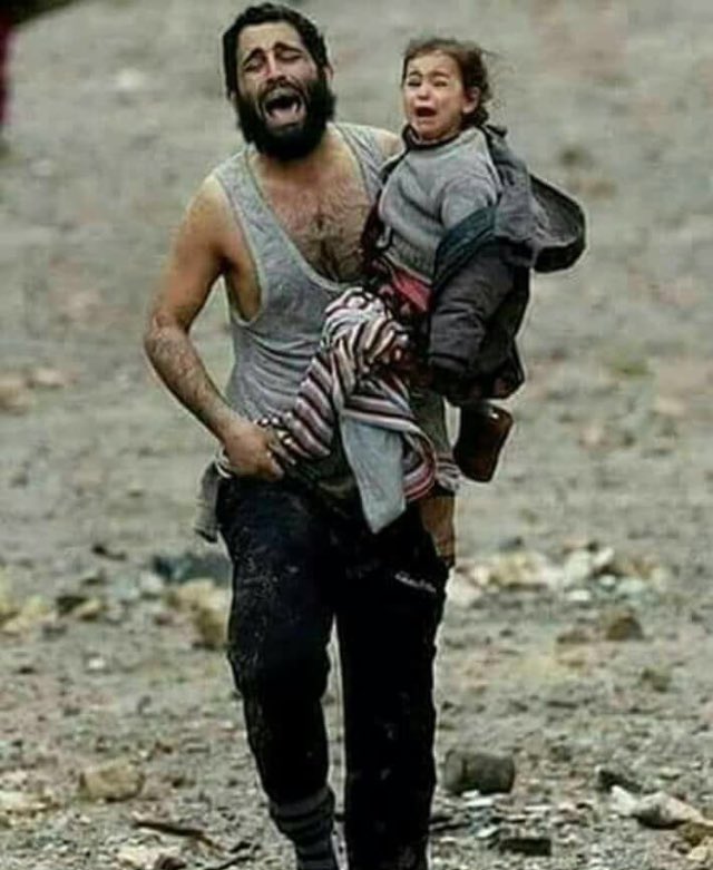 MrAbdkhan's tweet photo. Nw where is @realDonaldTrump where's @UNICEF @UN where the hell these are!! Are the deaf or Blind I think they don't think that's this is an issue Please do something for them Play your role they're waiting for your help 🙏🏻 
#SyriaIsBleeding #Syria #HumanRightsDiedInSyria https://t.co/Z8ZC3W4Oty