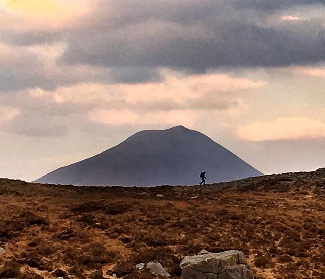 Alastair Humphreys (@al_humphreys) on Twitter photo Looking for a campsite, with Slieve More looking on. <a href="/leonmccarron/">Leon McCarron</a> is a fine model, his looks suited to this long range silhouette work. #wildmayo #ireland <a href="/visitmayo/">Visit Mayo</a> ift.tt/2EX0dkY Looking for a campsite, with Slieve More looking on. <a href="/leonmccarron/">Leon McCarron</a> is a fine model, his looks suited to this long range silhouette work. #wildmayo #ireland <a href="/visitmayo/">Visit Mayo</a> ift.tt/2EX0dkY