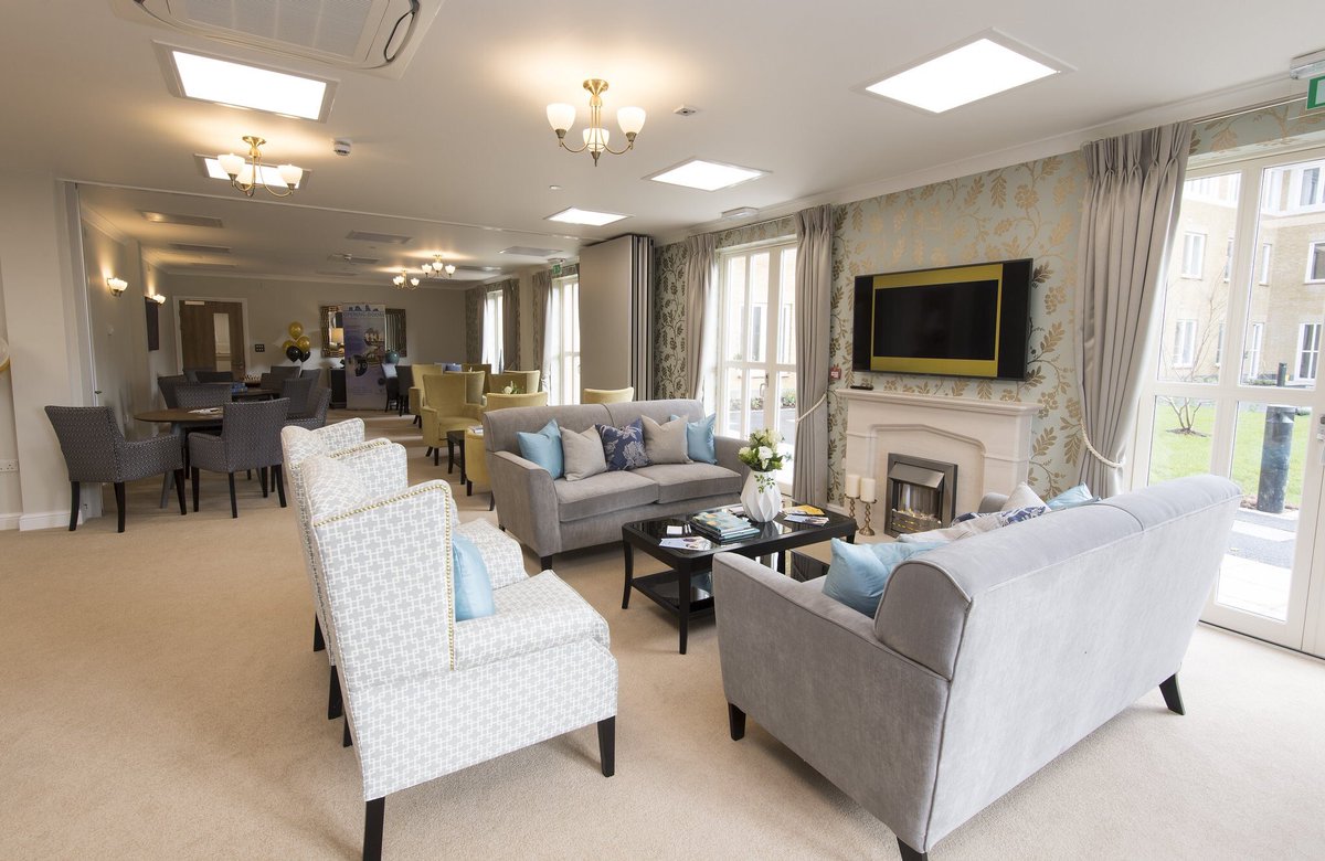 KWS_LTD's tweet photo. It’s been a pleasure working alongside @gallifordtry in #poundbury #dorset on their impressive Extra Care Facility. Great work by a good site team! https://t.co/42468QFeTx