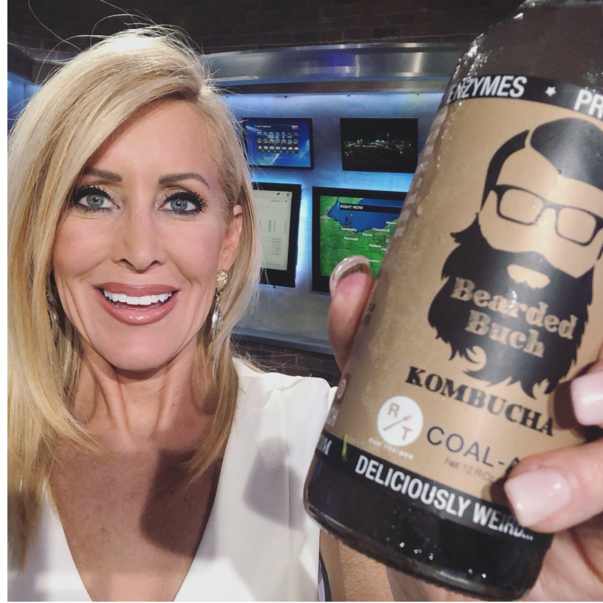 ... but am I brave enough? Coal-Ade Flavor? Charcoal!!?! 😳😛 Thanks <a href="/jenpicciano/">Jennifer Picciano</a> <a href="/beardedbuch/">Bearded Buch</a> 🤞💕