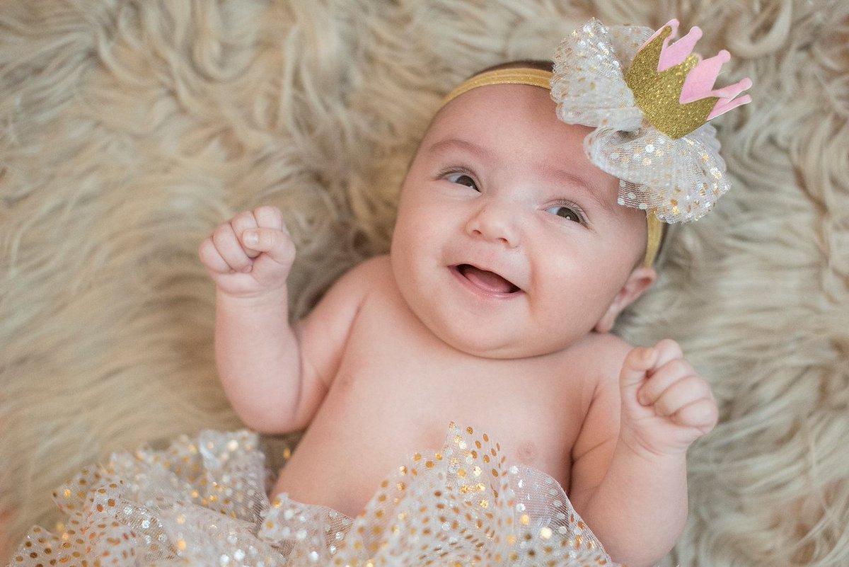 2sticks's tweet photo. Happy Monday ya'll. #baby #photography #smile https://t.co/oHfhghurFe