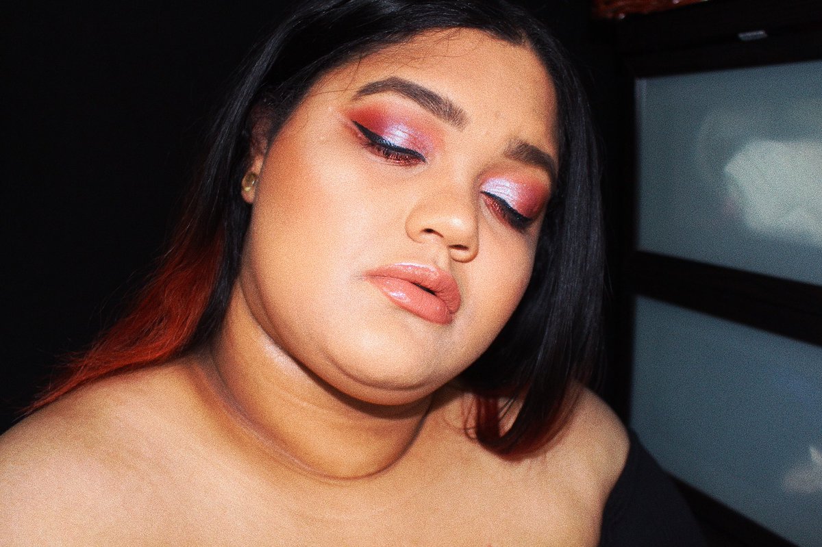 royaljewels__'s tweet image. Hey #nikkietutorial I try following her makeup tutorial check it out #makeup #beautyblogger #mua #instabeauty #beauty #HUDABEAUTY #naturalbeauty #YouTubers #YouTubePartnerProgram #YouTube 

youtu.be/JoEbgySdSuE