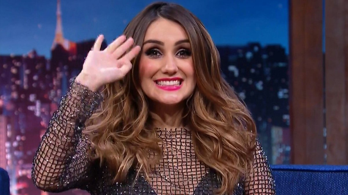 _MaryGarcia's tweet photo. #DulceMaria #LasMasBellas2018 @ximenalatam https://t.co/uKHYWmHJ3b