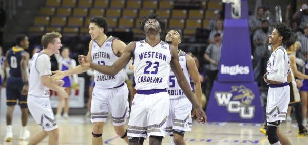 We need a LOUD &amp; PROUD Catamount crowd at U.S. Cellular Center this Saturday! #SoconTourney #beatFURMAN