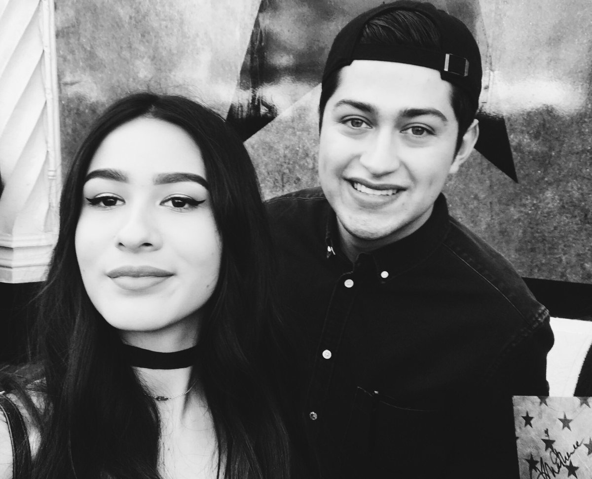 breathinjordan's tweet photo. it’s my fave’s birthday!!! happy birthday rubén, i hope you have the best day, california misses you a lot! wishing you the best ❤️🌹 https://t.co/rdBr8KxMBg