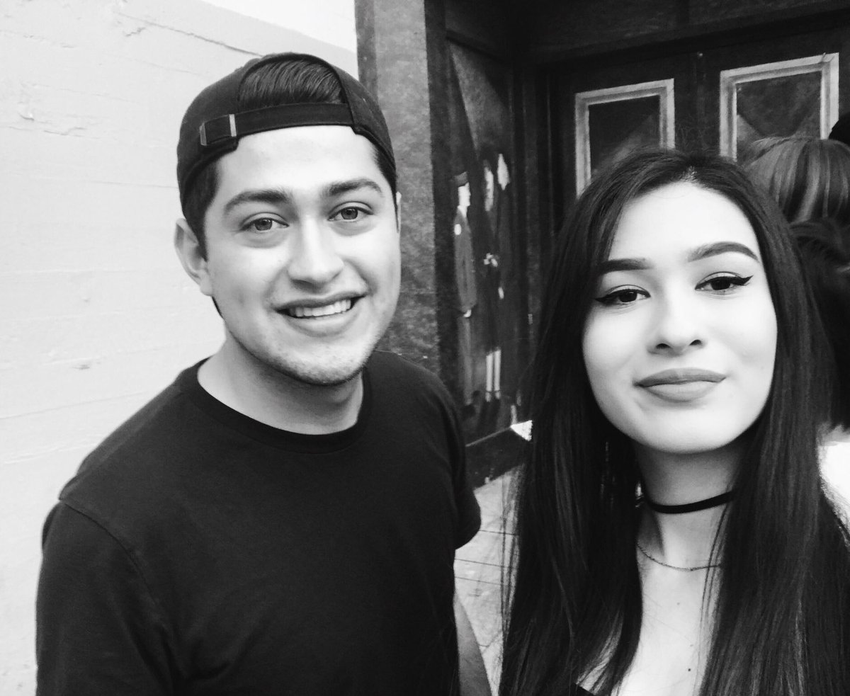 breathinjordan's tweet photo. it’s my fave’s birthday!!! happy birthday rubén, i hope you have the best day, california misses you a lot! wishing you the best ❤️🌹 https://t.co/rdBr8KxMBg