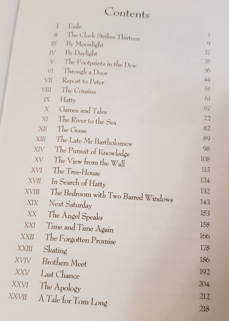 AlaineSanders14's tweet photo. Great for honing prediction skills: Give children the contents page of a new text and get them to predict the plot using only the chapter titles. Alternatively, give titles on cards to be sequenced as an extra challenge. Do you recognise which texts these ch. titles belong to? 🔎 https://t.co/gaGIYuTXOs