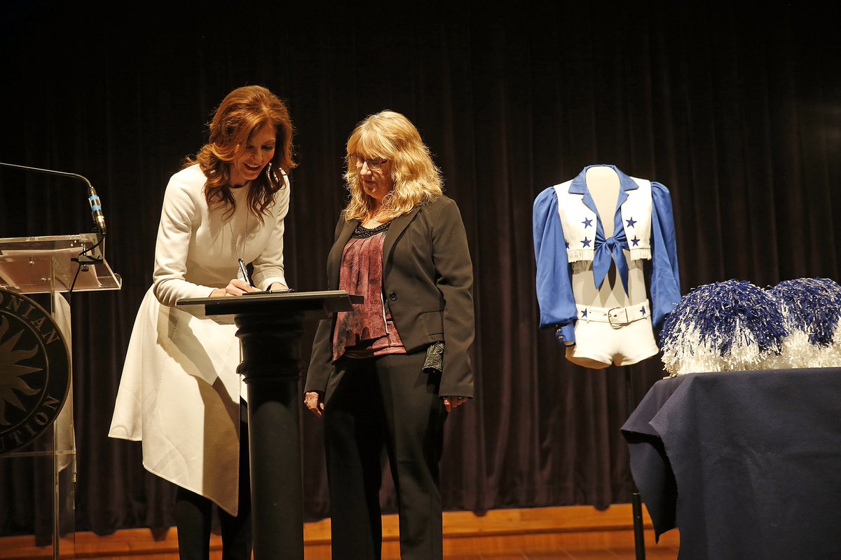 DCCheerleaders's tweet photo. Such an exciting time in DCC and American history! @amhistorymuseum @smithsonian #DCCSmithsonian https://t.co/uSzkjJw5Bi