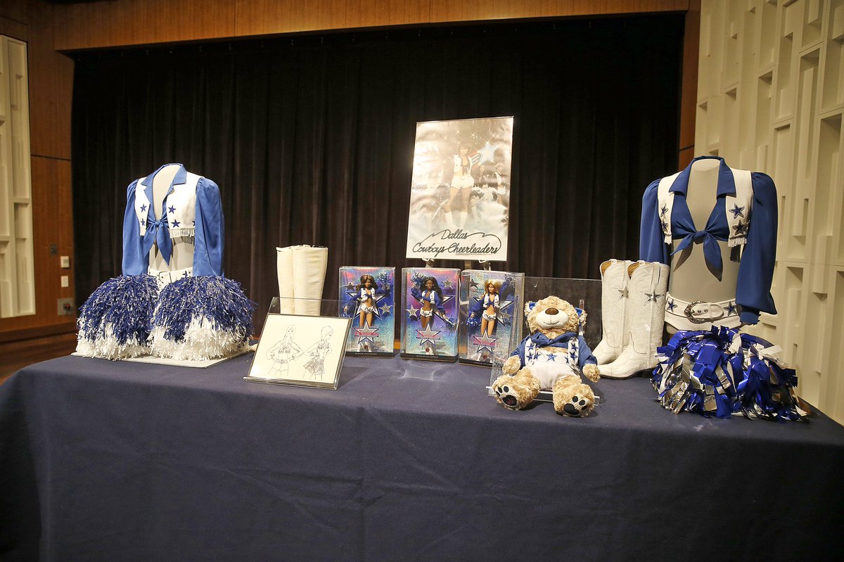DCCheerleaders's tweet photo. Such an exciting time in DCC and American history! @amhistorymuseum @smithsonian #DCCSmithsonian https://t.co/uSzkjJw5Bi