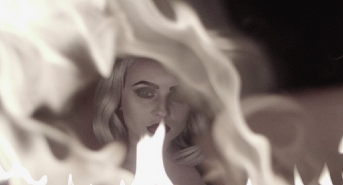 Vesta Collide tweet media