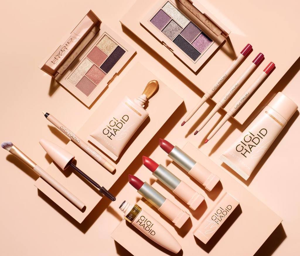 TipsdeFer's tweet photo. Gigi x Maybelline New York Collection @MaybellineNYMx @Maybelline #TipsdeFer #BeautyBlogger https://t.co/s5AYX809yE https://t.co/awUR2eGhTz